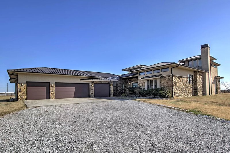 Architectural House Design - Exterior - Front Elevation 5 for Contemporary House Plan #935-5 - 4 bed, 4 bath