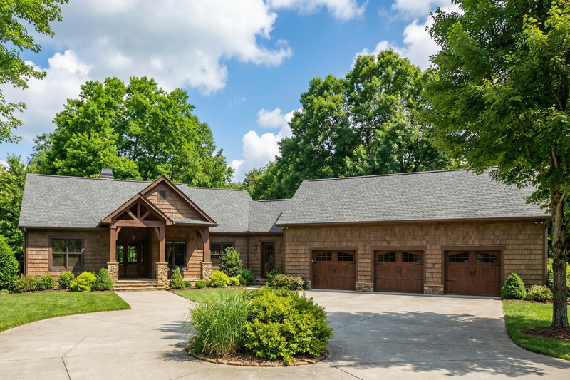 House Plan Design - Craftsman Exterior - Front Elevation Plan #17-2486