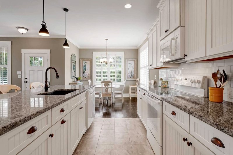 Dream House Plan - Interior - Dining Room for Craftsman House Plan #461-54 - 3 bed, 2 bath