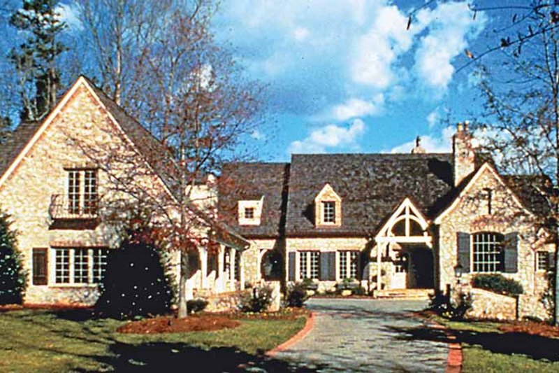 House Blueprint - Country Exterior - Front Elevation Plan #453-153