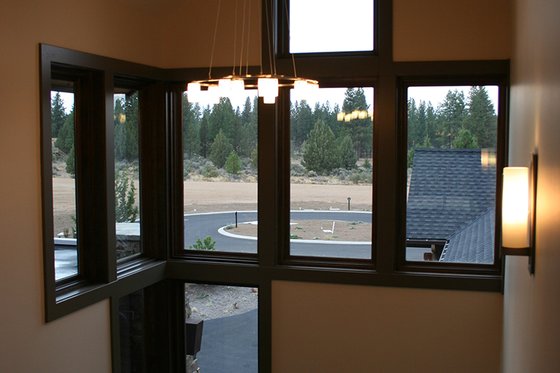 Interior - Other 12 for Craftsman House Plan #892-7 - 4 bed, 3.5 bath