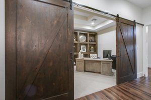 Interior - Other 17 for Contemporary House Plan #935-5 - 4 bed, 4 bath