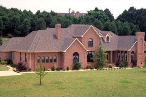 Exterior - Front Elevation for European House Plan #312-487 - 4 bed, 4 bath