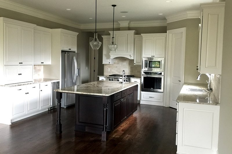Dream House Plan - Interior - Kitchen 1 for Ranch House Plan #437-71 - 4 bed, 4 bath