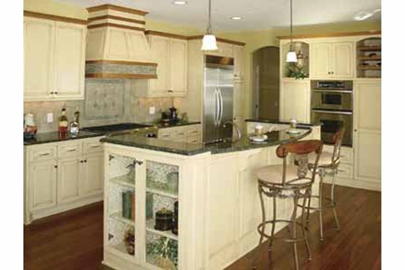 Home Plan - Interior - Kitchen for European House Plan #320-994 - 3 bed, 2.5 bath