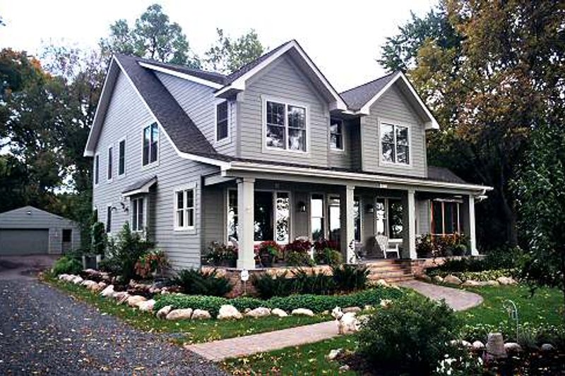 Bungalow Style House Plan - 3 Beds 3 Baths 3202 Sq/Ft Plan #51-366