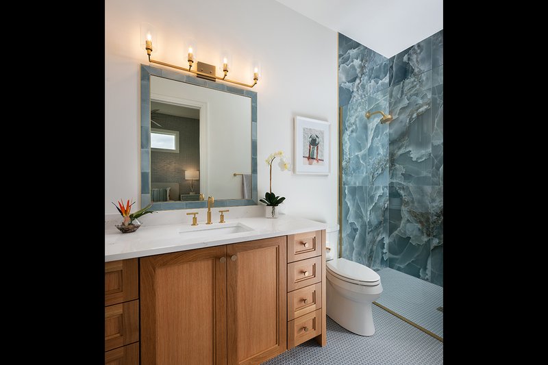 House Blueprint - Interior - Bathroom 1 for Traditional House Plan #938-163 - 3 bed, 3.5 bath