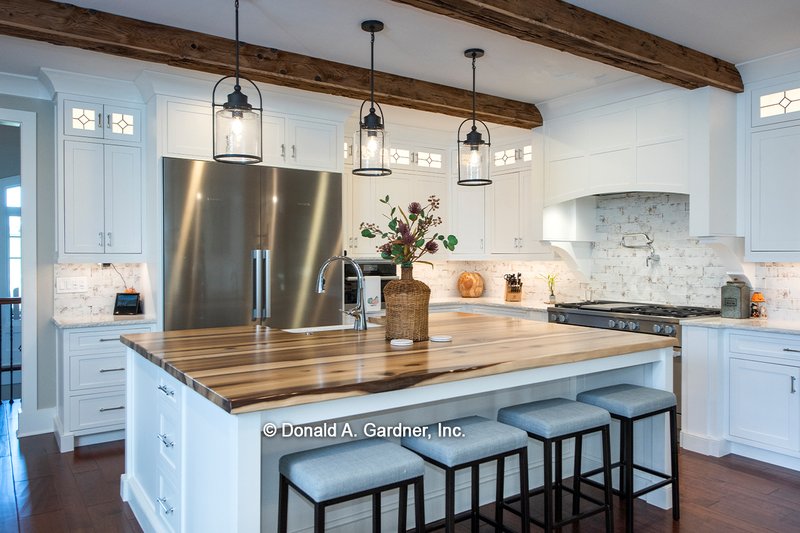 Dream House Plan - Interior - Kitchen 1 for Traditional House Plan #929-1042 - 5 bed, 5 bath
