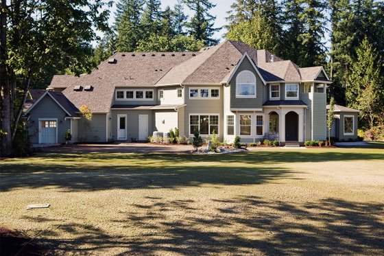 Photo 36 for Craftsman House Plan #132-182 - 5 bed, 5.5 bath