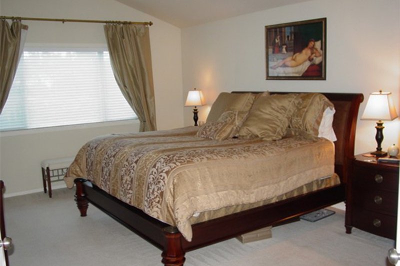 Dream House Plan - Photo 11 for Traditional House Plan #132-127 - 3 bed, 2.5 bath