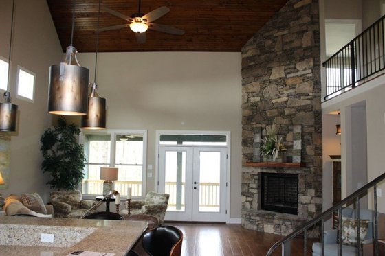 Interior - Other 2 for Country House Plan #932-2 - 3 bed, 2.5 bath