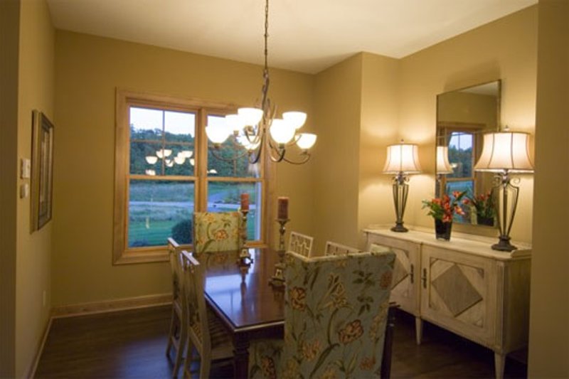 Architectural House Design - Interior - Dining Room for Craftsman House Plan #56-597 - 4 bed, 3.5 bath