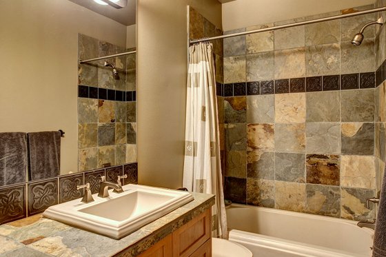 Interior - Master Bathroom for Craftsman House Plan #132-179 - 5 bed, 4.5 bath