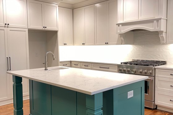 Interior - Kitchen 1 for Farmhouse House Plan #437-126 - 4 bed, 4 bath