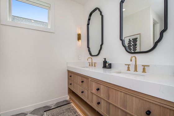 Interior - Master Bathroom 1 for Contemporary House Plan #928-387 - 3 bed, 3.5 bath