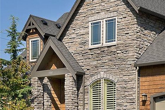 Front View - 2800 square foot Craftsman home