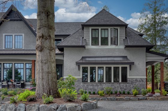 Photo 3 for Craftsman House Plan #1086-15 - 4 bed, 3 bath