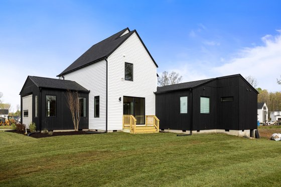 Exterior - Rear Elevation for Contemporary House Plan #1080-14 - 4 bed, 2.5 bath