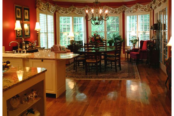 Photo 5 for Colonial House Plan #453-27 - 5 bed, 5.5 bath