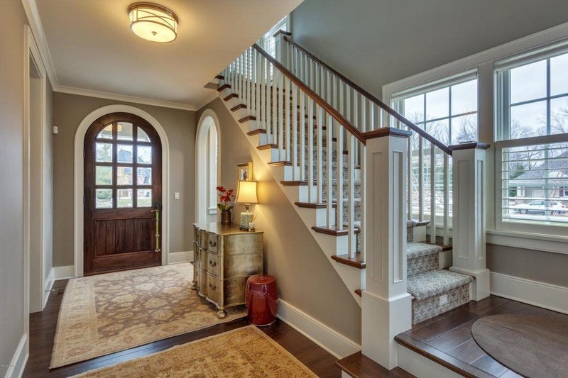 Dream House Plan - Interior - Entry for Traditional House Plan #901-149 - 4 bed, 3.5 bath