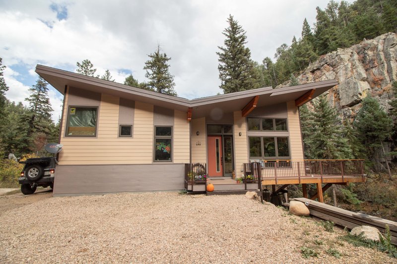 Cabin Style House Plan - 2 Beds 2 Baths 1093 Sq/Ft Plan #1042-24 Exterior