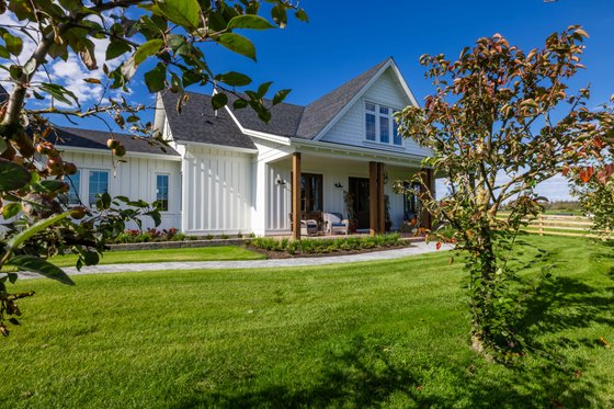 Photo 4 for Farmhouse House Plan #1086-2 - 4 bed, 3.5 bath