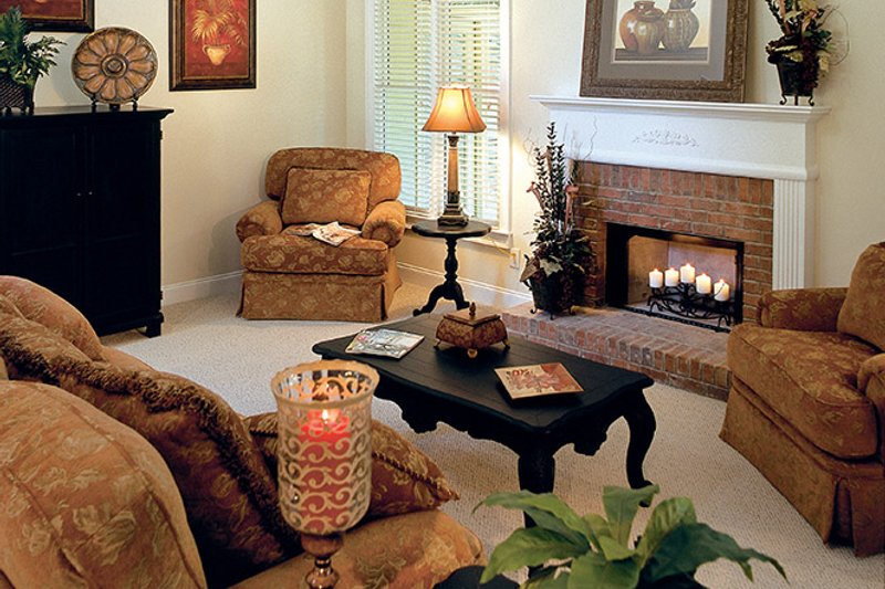 House Blueprint - Interior - Family Room 1 for Traditional House Plan #927-874 - 4 bed, 3 bath