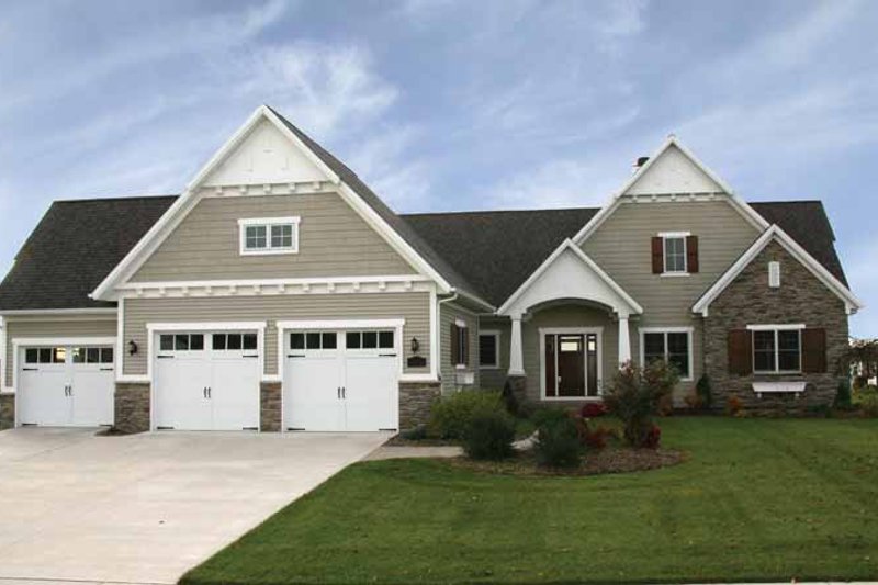 Home Plan - Craftsman Exterior - Front Elevation Plan #928-91