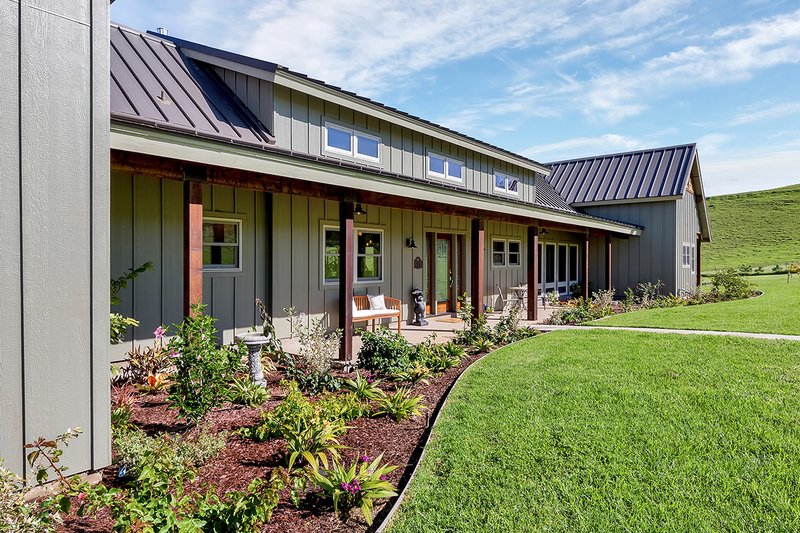 Architectural House Design - Exterior - Front Elevation 4 for Ranch House Plan #140-149 - 3 bed, 2.5 bath
