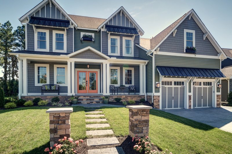 Dream House Plan - Craftsman Photo Plan #1080-31