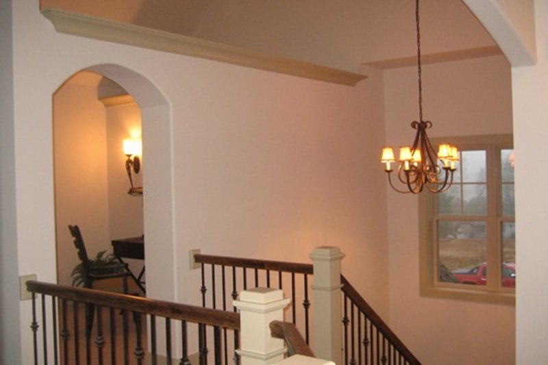 House Design - Photo 6 for Traditional House Plan #437-54 - 3 bed, 2.5 bath
