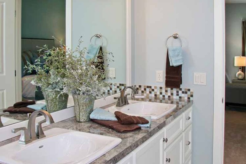 Home Plan - Interior - Master Bathroom for Craftsman House Plan #928-194 - 2 bed, 2.5 bath