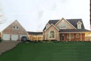 Country Style House Plan - 4 Beds 2.5 Baths 2791 Sq/Ft Plan #3-220 