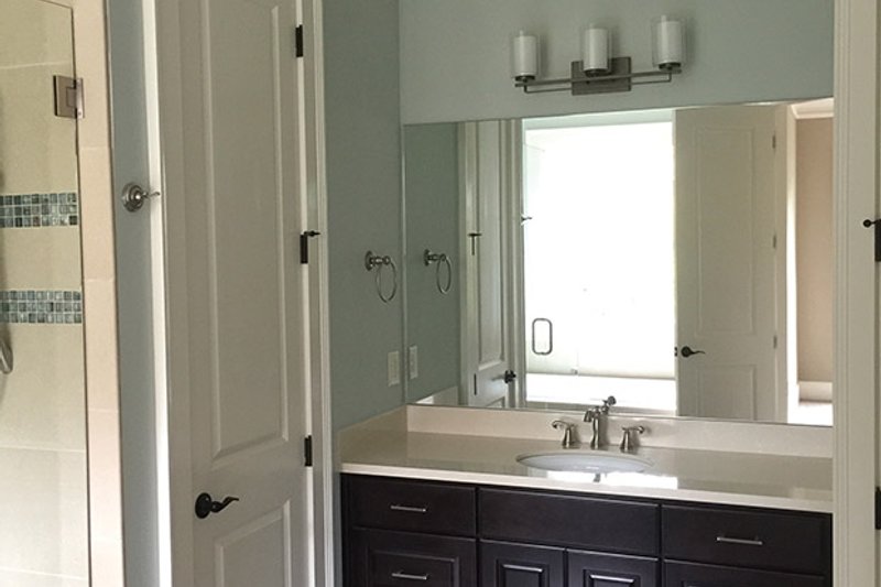 Dream House Plan - Interior - Master Bathroom for Ranch House Plan #437-71 - 4 bed, 4 bath