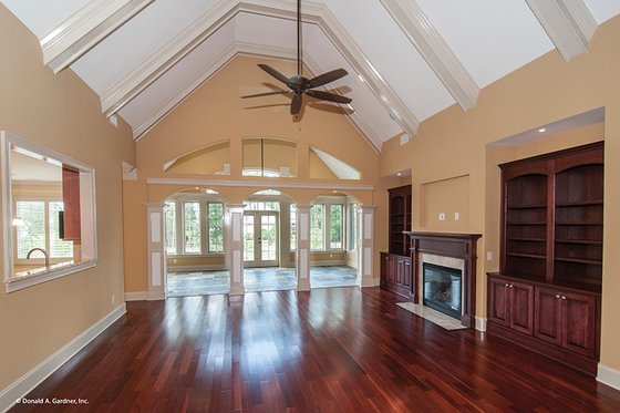 Traditional Interior - Family Room Plan #929-874