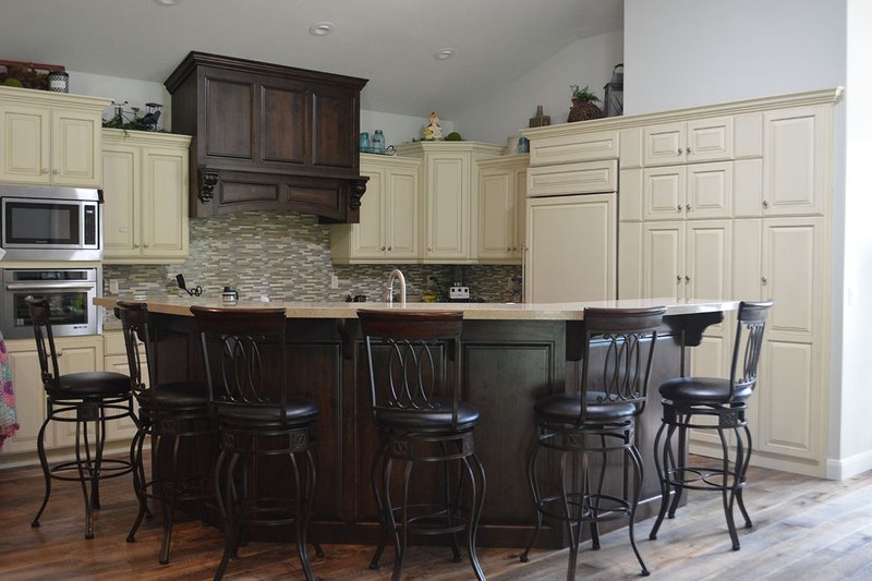 Dream House Plan - Interior - Kitchen 1 for Ranch House Plan #1060-43 - 2 bed, 2.5 bath