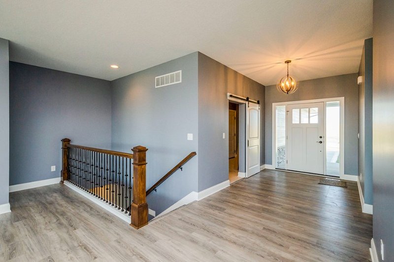 House Blueprint - Interior - Entry 1 for Traditional House Plan #70-1550 - 4 bed, 3 bath
