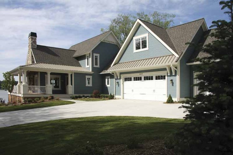 Home Plan - Exterior - Front Elevation 4 for Traditional House Plan #928-44 - 4 bed, 3 bath