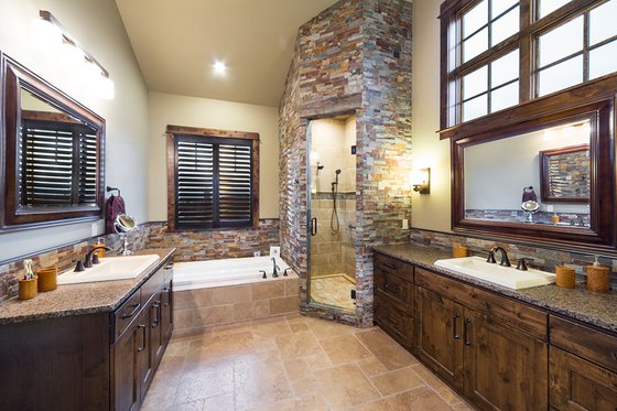 Interior - Master Bathroom for Craftsman House Plan #892-16 - 3 bed, 4.5 bath