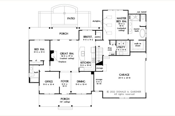 Floor Plan - Main Floor for Modern House Plan #929-1173 - 4 bed, 3 bath