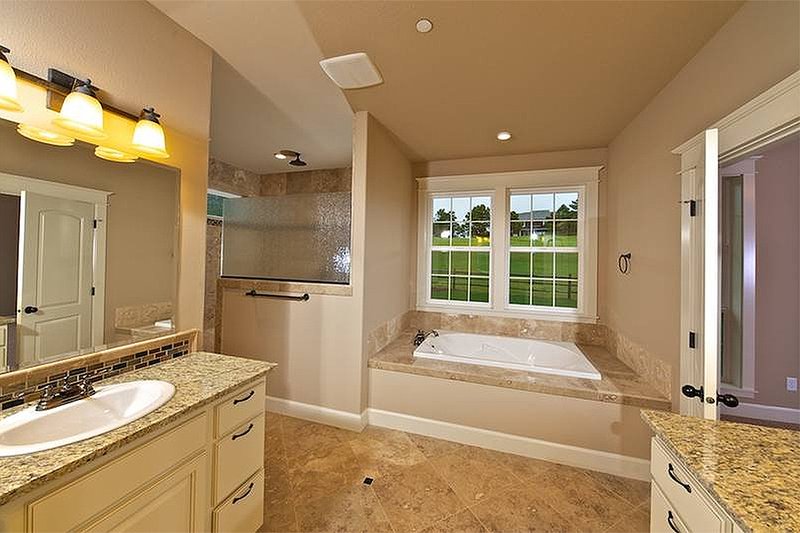 Home Plan - Master Bathroom - 2000 square foot Craftsman home