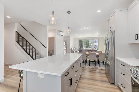 Interior - Kitchen 1 for Contemporary House Plan #1070-273 - 4 bed, 2.5 bath