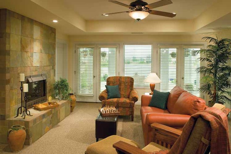 House Plan Design - Interior - Family Room for Craftsman House Plan #930-356 - 4 bed, 2.5 bath