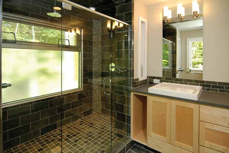 Home Plan - Interior - Master Bathroom 2 for Prairie House Plan #928-38 - 3 bed, 3 bath