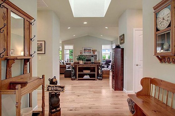 Photo 4 for Craftsman House Plan #132-101 - 2 bed, 2 bath