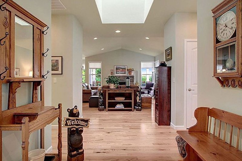 Architectural House Design - Photo 4 for Craftsman House Plan #132-101 - 2 bed, 2 bath