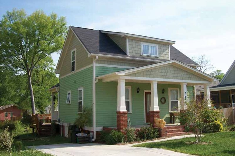 Architectural House Design - Craftsman Exterior - Front Elevation Plan #936-15