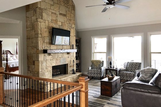 Interior - Family Room for Ranch House Plan #437-77 - 3 bed, 2.5 bath