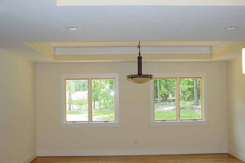 Dream House Plan - Interior - Dining Room for Ranch House Plan #939-8 - 3 bed, 2.5 bath