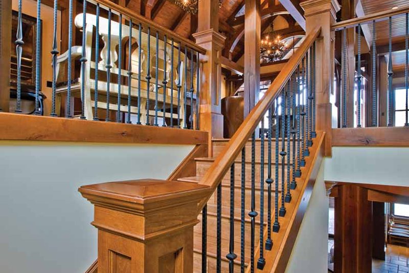 House Plan Design - Interior - Entry 2 for Craftsman House Plan #132-561 - 5 bed, 4 bath